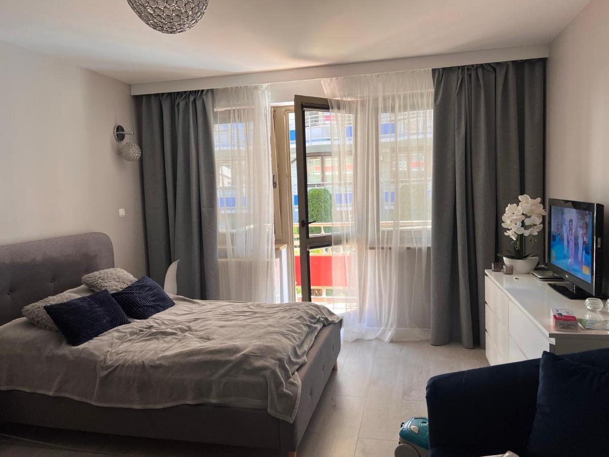 Apartamenty Na Zdrojowej ชวีโนวิชแจ ภายนอก รูปภาพ