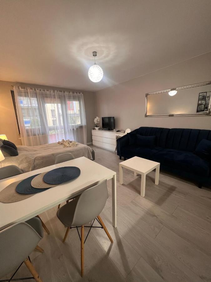 Apartamenty Na Zdrojowej ชวีโนวิชแจ ภายนอก รูปภาพ