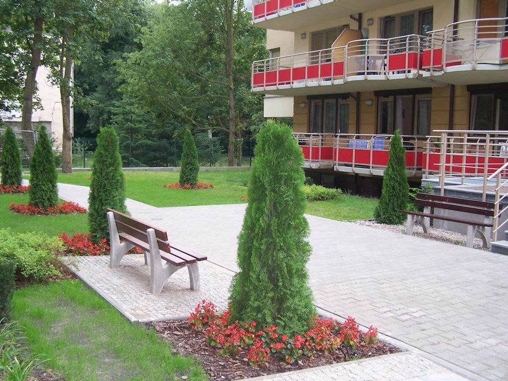 Apartamenty Na Zdrojowej ชวีโนวิชแจ ภายนอก รูปภาพ