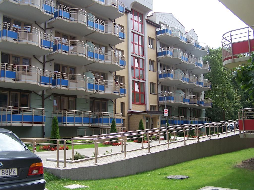 Apartamenty Na Zdrojowej ชวีโนวิชแจ ภายนอก รูปภาพ